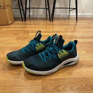 Men’s Under Armour Sneakers Sizr  10.5